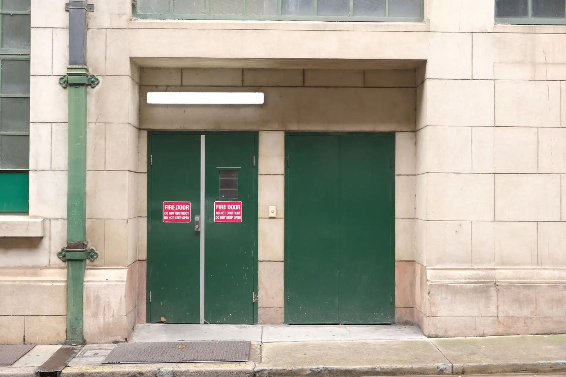 LED路灯在市政工程中的技术参数与施工规范
