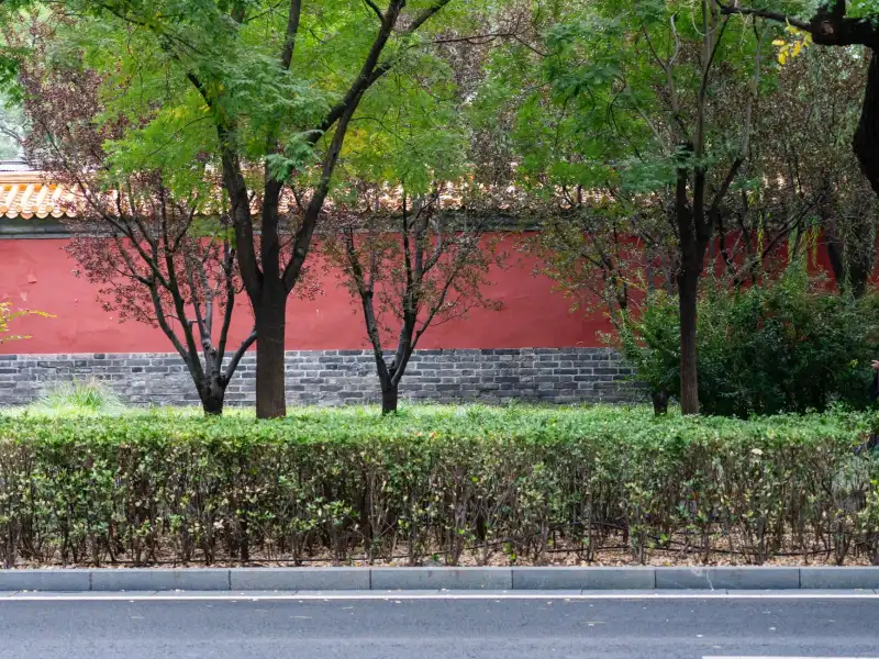 哈尔滨工厂车间LED工矿灯选型要点与节能改造方案解析