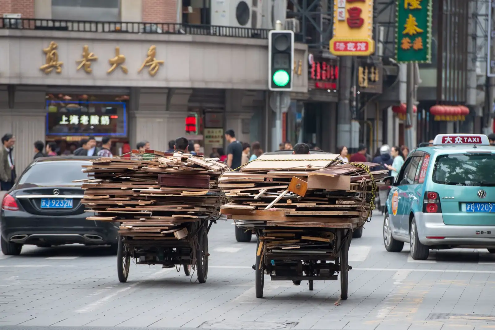 LED路灯在市政工程中的应用优势及采购注意事项